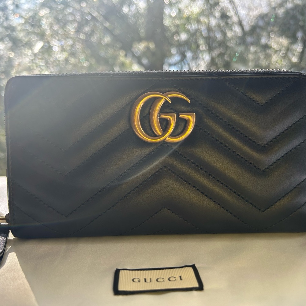Gucci Marmont Wallet in Black